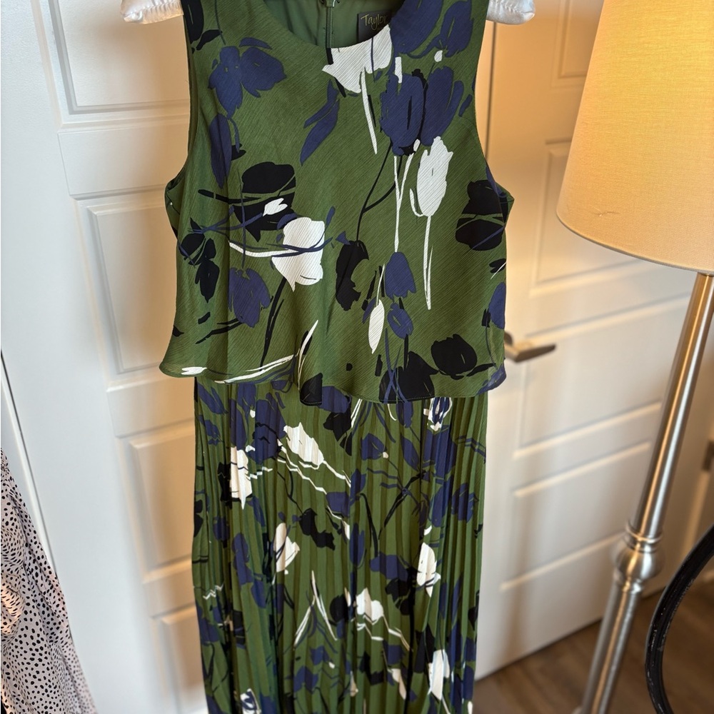 Taylor Green and White Patterned Dress